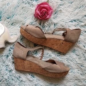 Toms Gray Suede Platform Sandal
